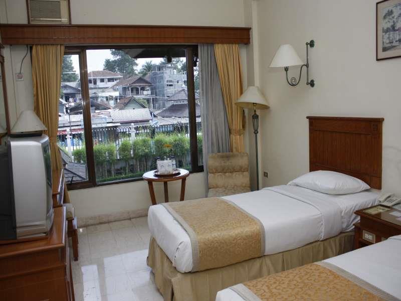 Hotel Parama Puncak Ngoại thất bức ảnh