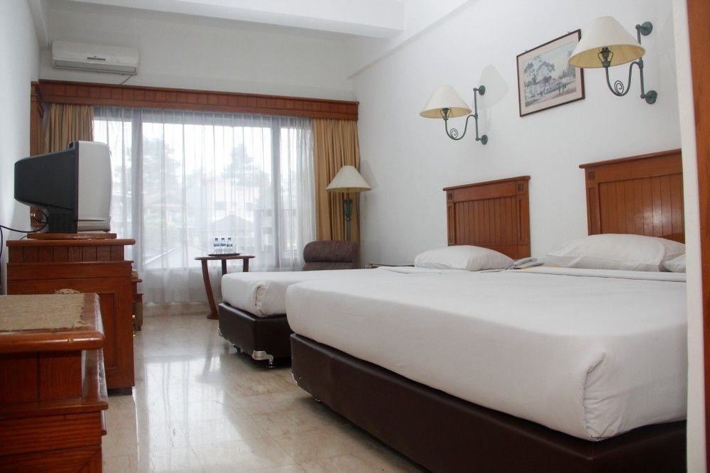 Hotel Parama Puncak Ngoại thất bức ảnh